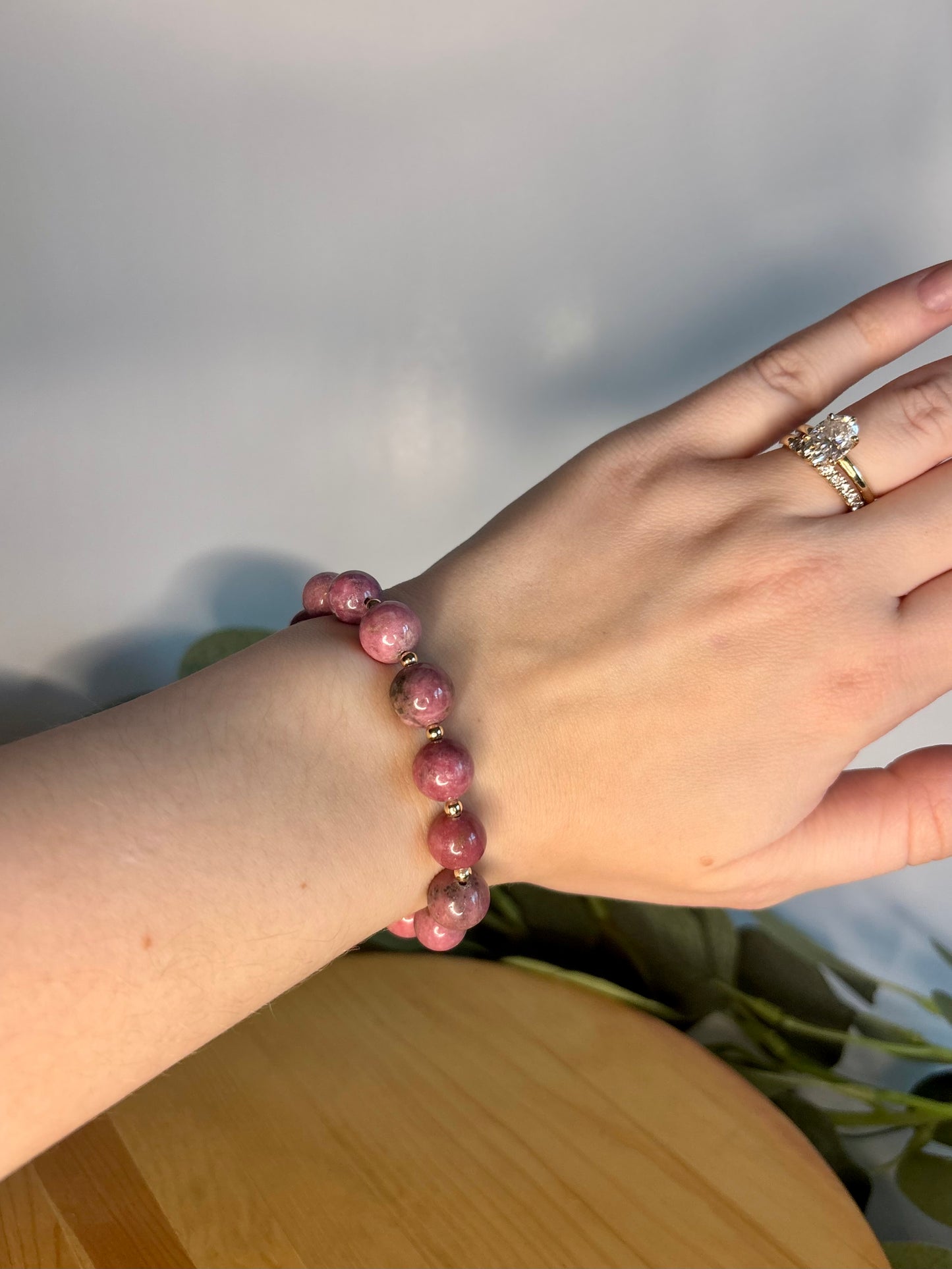 Rhodonite & 14k Gold Bracelet - 10mm