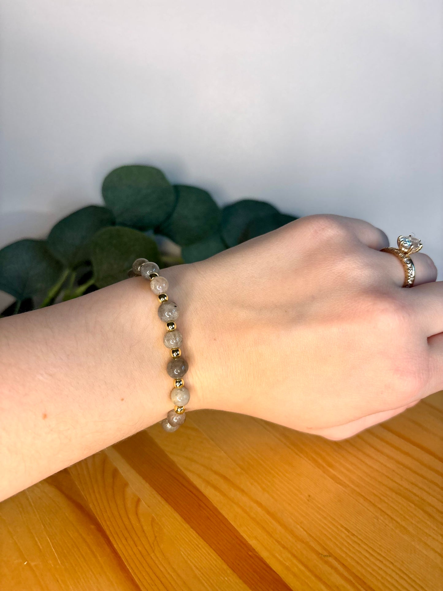 Labradorite & 14k Gold Bracelet - 6mm